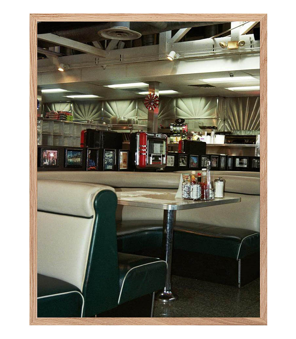 Tableau avec cadre Beauty School Drop Out 60x80cm Lola James Harper