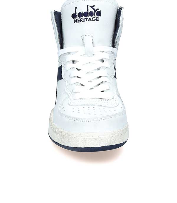 Baskets Heritage MI Used White Corsair Diadora