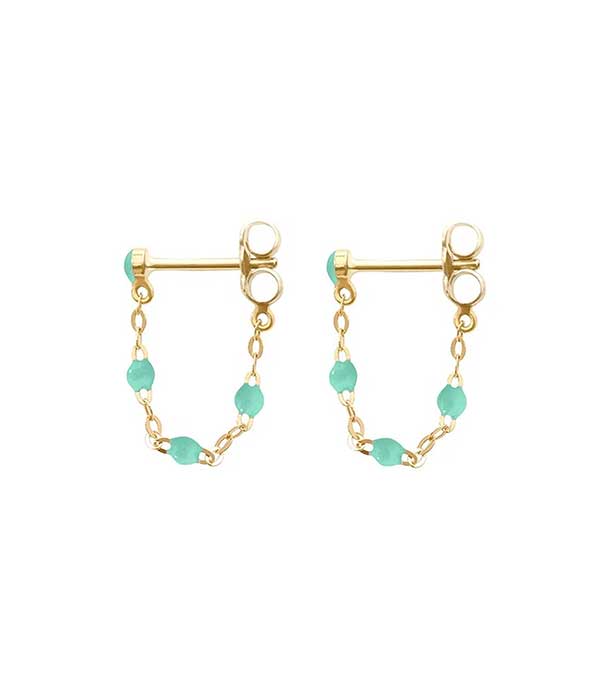 Boucles d'oreilles or jaune et perles de résine Gigi Clozeau