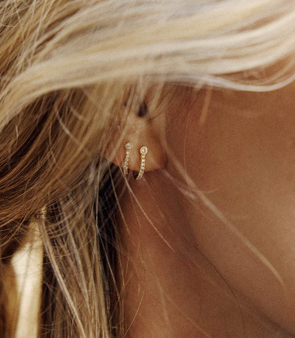 Boucle d'oreille Semi Pavée Or Jaune et Diamants And... Paris