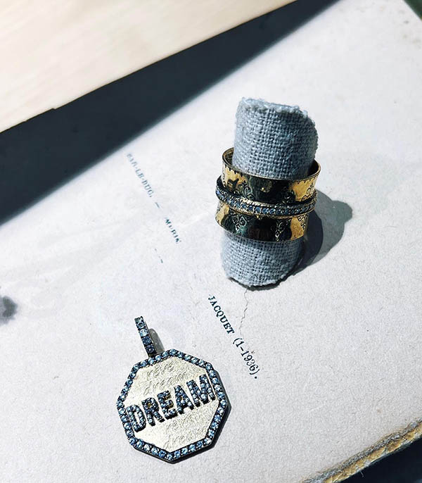 Pendentif Dream Or jaune Saphirs blancs Feidt Paris