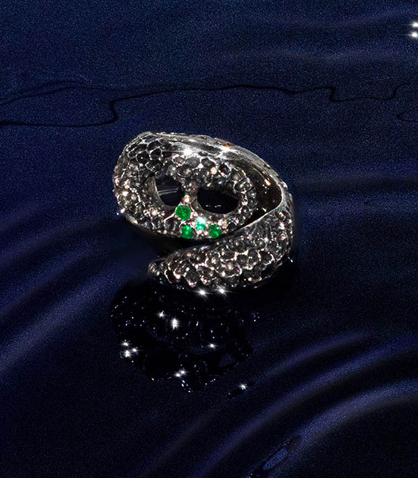 Bague Serpente a Sonagli Émeraude Argent Ylang Ravel