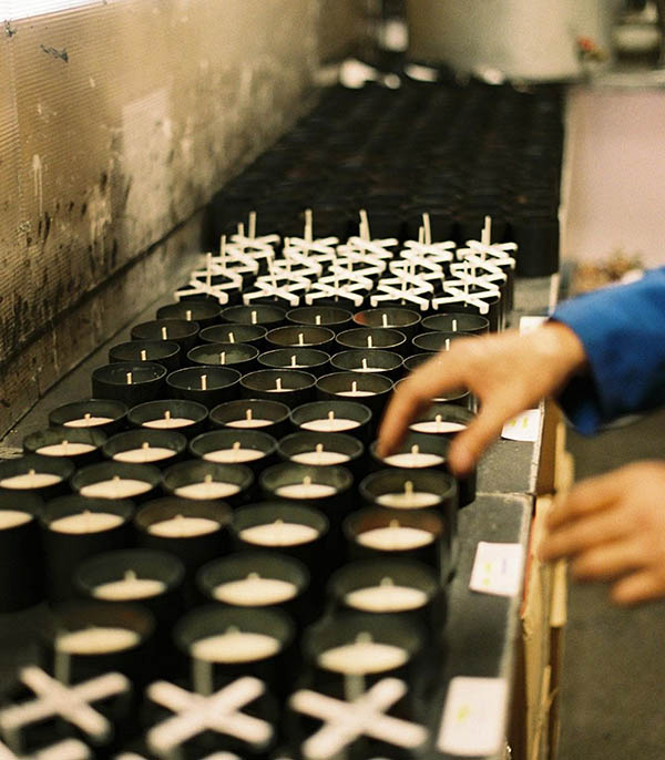 Bougie D'Apothicaire Black Champaka 300g Mad et Len