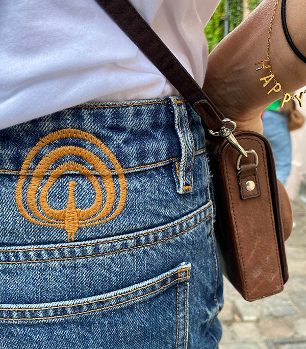 Jean Wideleg Peacock 5 years old HAPPY HAUS