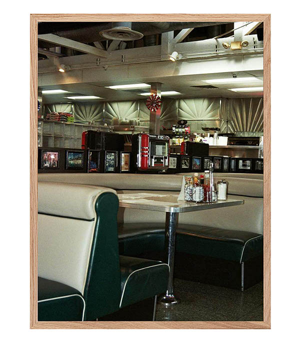 Tableau avec cadre Beauty School Drop Out 60x80cm Lola James Harper