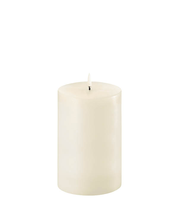 Bougie LED Pillar Ivoire, 10.1 x 15.2 cm Uyuni