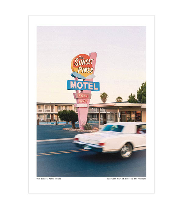 Affiche The Vision Awol 002 -  The Sunset Pines Motel  30 x 40 cm Image Republic