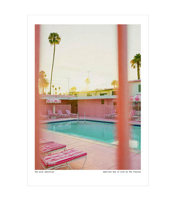 Affiche The Vision Awol 011 - The pink umbrellas  30 x 40 cm Image Republic