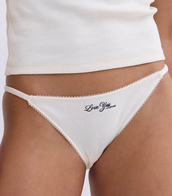 String Roomservice Off White Love Stories