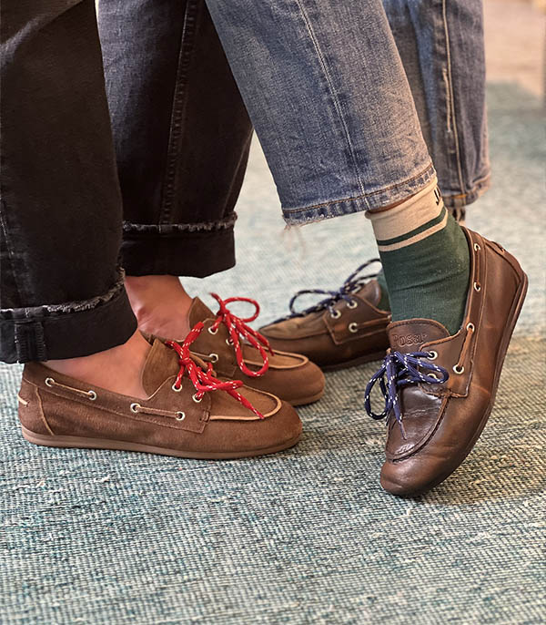 Mocassins Boat en Daim Dark Brown Posa