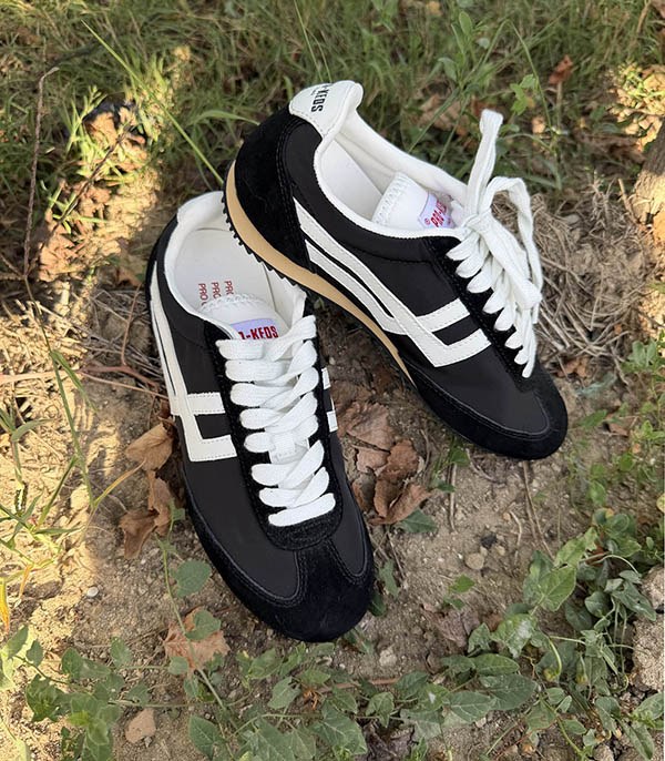Baskets Racer 77 Black and White Pro-Keds