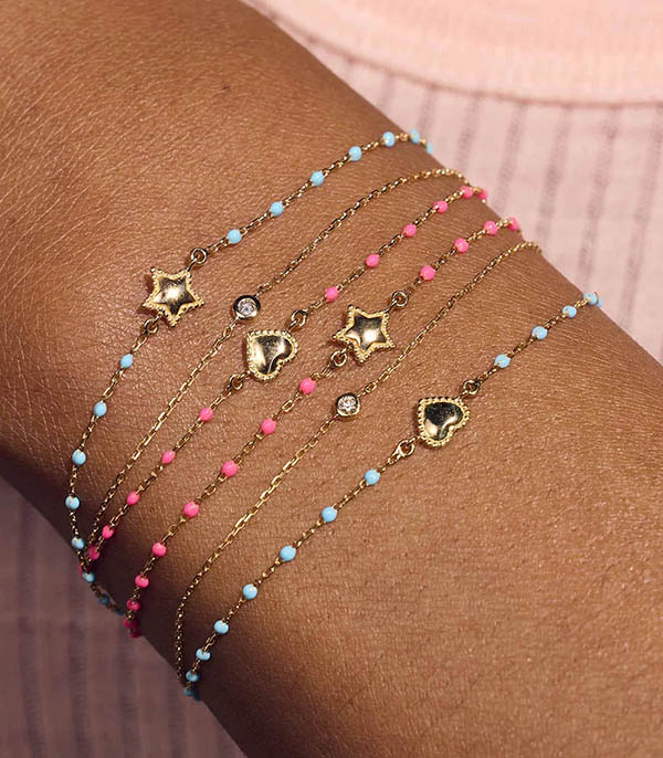 Bracelet Lucky Coeur or jaune et perles de résine 17 cm Gigi Clozeau