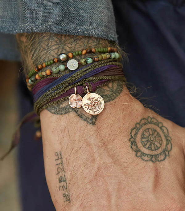 Bracelet lien en soie et Charm No Regrets Spirit Bird Bronze Catherine Michiels
