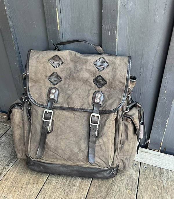Sac à dos Acacia en cuir Military Campomaggi