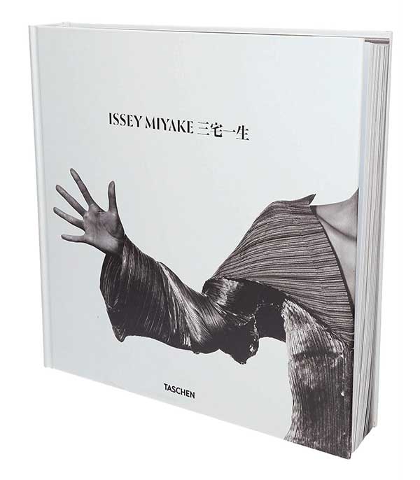 Livre Issey Miyake Taschen