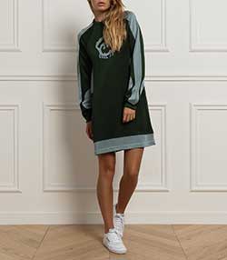 Tenue portée avec Robe baseball style