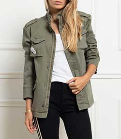 Tenue portée avec Badge en tissu Jane de Boy