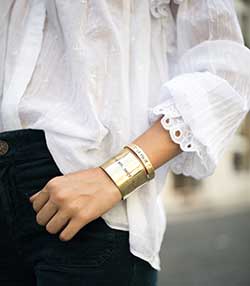 Tenue portée avec Manchette gravée Jane de Boy. Dance. Enjoy