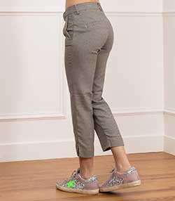 Tenue portée avec Pantalon Laura Fancy