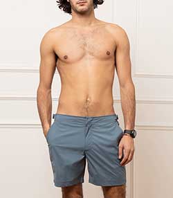 Tenue portée avec Short de bain mi-long Bulldog Sport