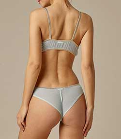 Tenue portée avec Brassière triangle Georgia