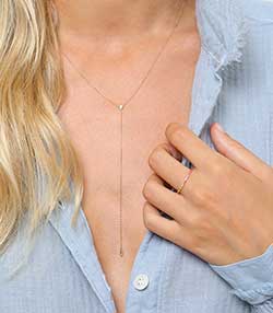 Tenue portée avec Bague alliance or jaune saphirs dégradé orange