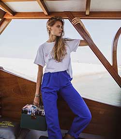 Tenue portée avec Vanity rigide customisé 29 x 19 x 19 cm