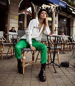 Tenue portée avec Pantalon en cuir Vert pomme