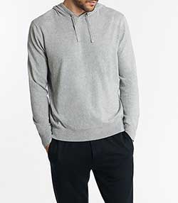 Tenue portée avec Sweat-shirt à capuche homme en coton bio