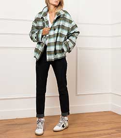 Tenue portée avec Baskets Sky-Star Cuir Blanc Etoile Noire