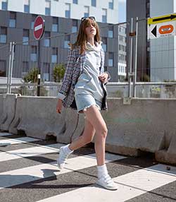 Tenue portée avec Sweat-shirt à capuche Beckett