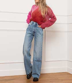 Tenue portée avec Jean 70s Ultra High Rise Wide Leg Denim Clair