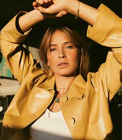 Tenue portée avec Chaîne Comporta n°1