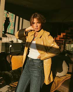 Tenue portée avec Manteau en cuir Daphne