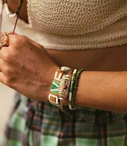 Tenue portée avec Bracelet Serpentine Petit Modèle