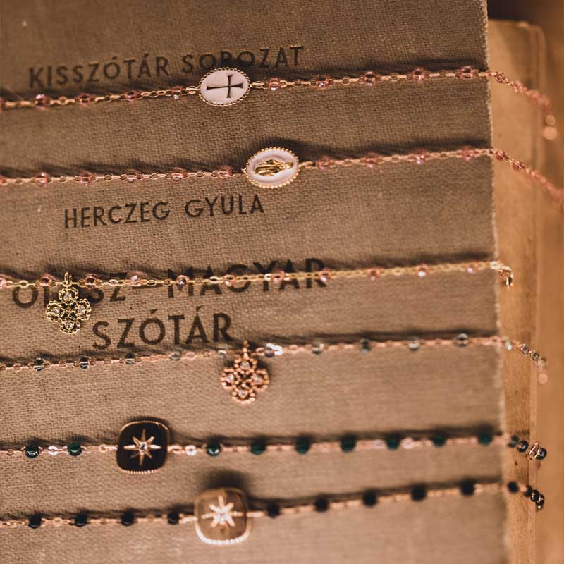 Bracelets or Gigi Clozeau