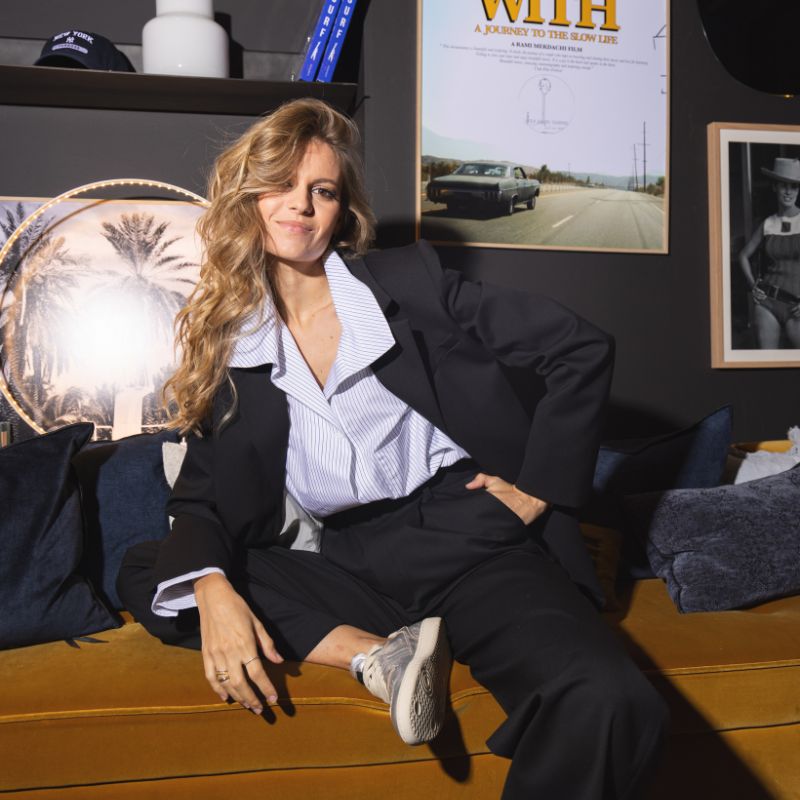 Costume et chemise Margaux Lonnberg Ensemble de costume noir et chemise à rayures